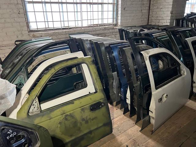 Дверь передняя, левая 5064252 FORD