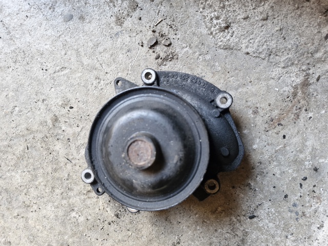 5175580AA Помпа водяная (насос) охлаждения купить Кривой Рог