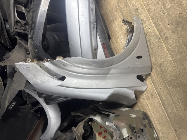 Правое крыло 5182109000 SSANG YONG