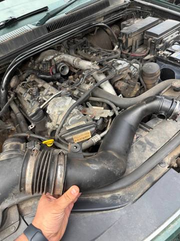 Патрубок воздушный выход воздушного фильтра 53013672AD CHRYSLER