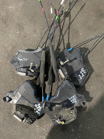 Замок двери водителя 6904033221 TOYOTA