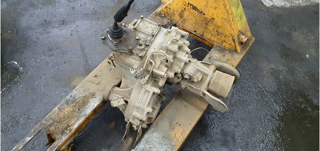 MITSUBISHI MR165651 в наличии Ирпень