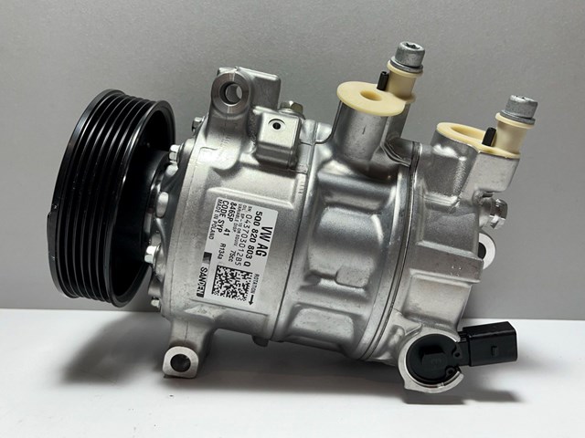 Компрессор кондиционера 1K0820859M VAG