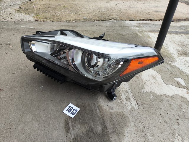 NISSAN 260604AP0A Левая фара в наличии Харьков