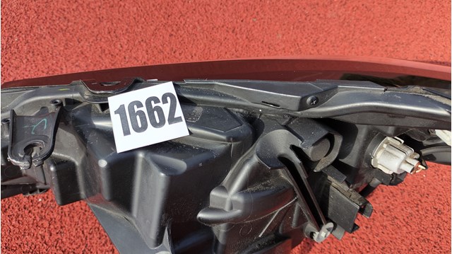 811100E270 TOYOTA Фара правая купить в Каменское