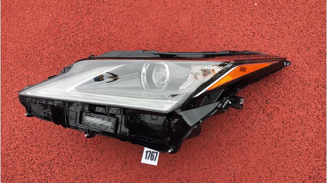 TOYOTA 811500E270 Фара левая в наличии Тернополь
