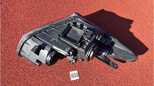 921014Z010 HYUNDAI Фара левая купить в Ужгород