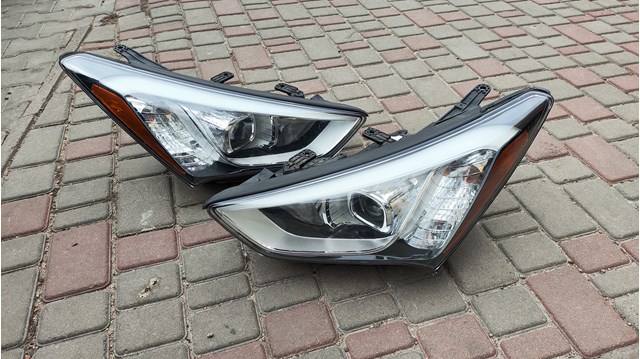 92101B8120 HYUNDAI Левая фара купить в Чернигов