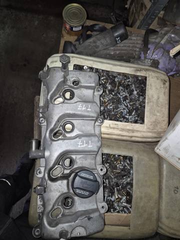 2241027002 HYUNDAI Крышка клапанная купить в Днепр