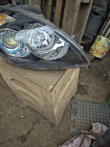 HYUNDAI 921022R000 Правая фара в наличии Житомир