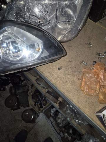 HYUNDAI 921022R000 Правая фара в наличии Одесса