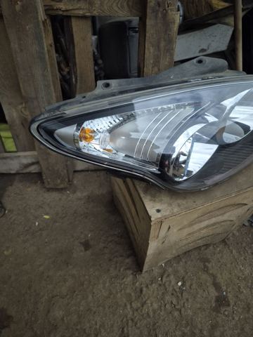 921022R000 Правая фара купить Киев