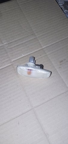HYUNDAI 9230325500 Повторитель поворота на крыле в наличии Черновцы