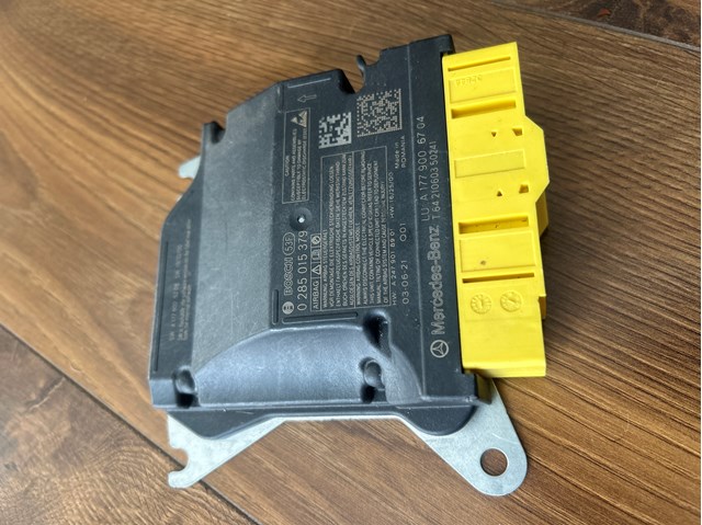 A1779006704 MERCEDES Модуль-процессор управления подушкой безопасности (ЭБУ AIRBAG) купить в Николаев