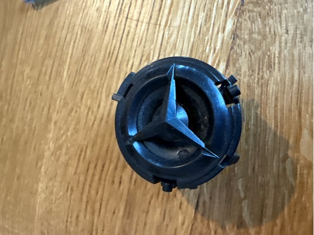 MERCEDES A2138200900 в наличии Кривой Рог