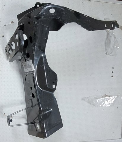 MAZDA TK4854140 Суппорт радиатора левый (монтажная панель крепления фар) в наличии Киев