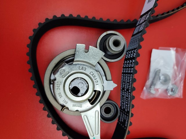 Ремень ГРМ, комплект 04L198119J VAG