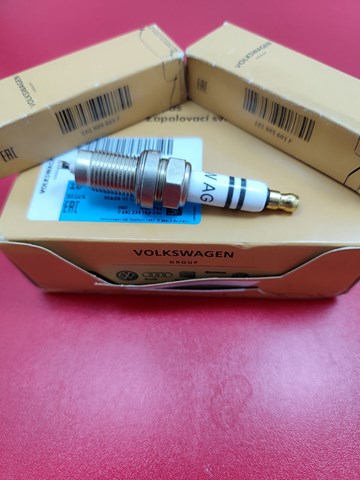 Свечи зажигания 101905601F VAG