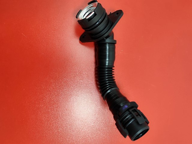 11127584128 BMW Патрубок вентиляции картерных газов купить в Киев