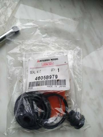 Ремкомплект суппортов 4605B979 MITSUBISHI