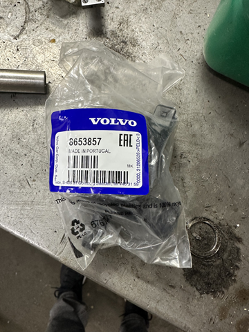 VOLVO 8653857 в наличии Полтава