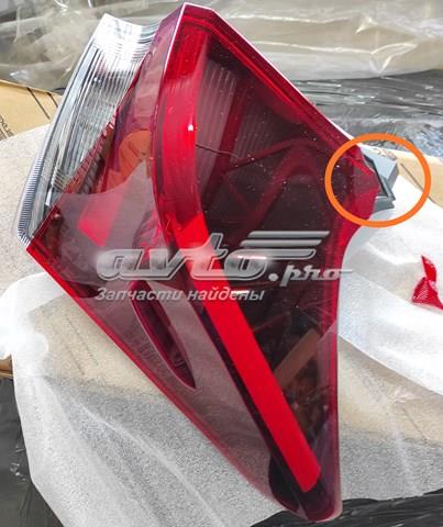 Правый стоп-сигнал 8155102A61 TOYOTA