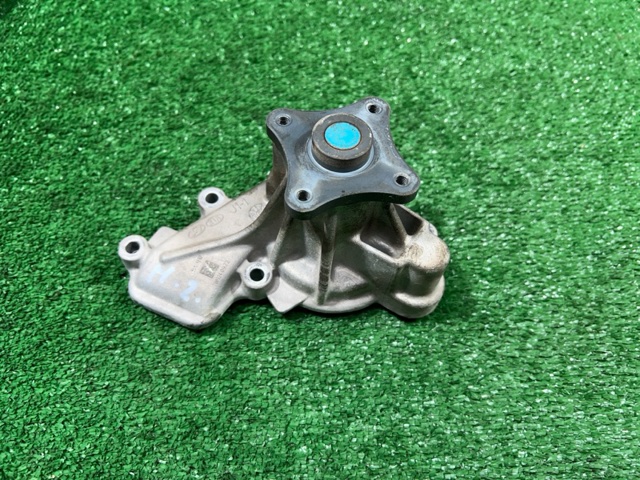 HYUNDAI 251002J000 Помпа водяная (насос) охлаждения в наличии Кривой Рог