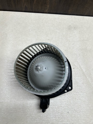 272205NA0A NISSAN Вентилятор печки купить в Кривой Рог