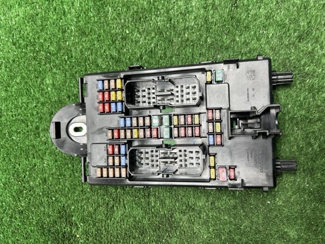 Монтажный блок 31346672 VOLVO