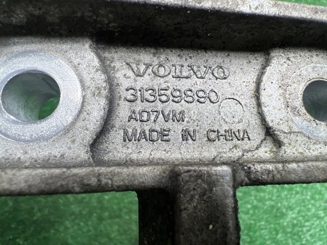 VOLVO 31359890 Подушка (опора) двигателя левая задняя в наличии Львов
