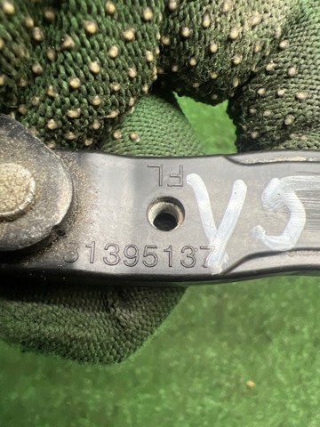 VOLVO 31395137 Ограничитель открывания двери передний в наличии Ужгород