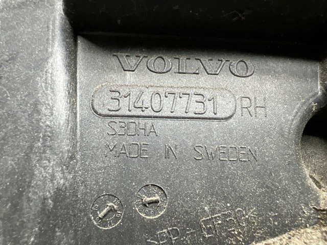 VOLVO 31407731 Кронштейн бампера заднего правый в наличии Харьков