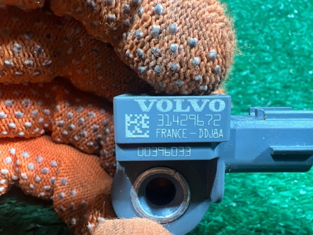 VOLVO 31429672 Датчик удара в наличии Кривой Рог
