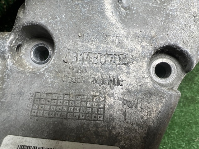 31430704 VOLVO Кронштейн генератора купить в Украина