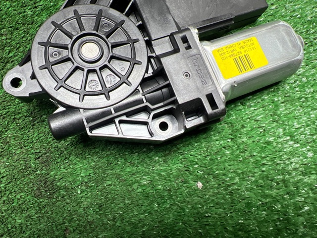 31440411 VOLVO Мотор стеклоподъемника двери передней левой купить в Украина