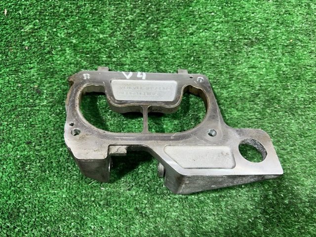 Кронштейн компрессора наддува двигателя 31459809 VOLVO