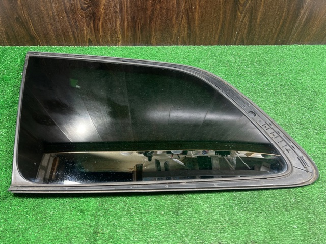 VOLVO 31468145 Стекло кузова (багажного отсека) левое в наличии Хмельницкий