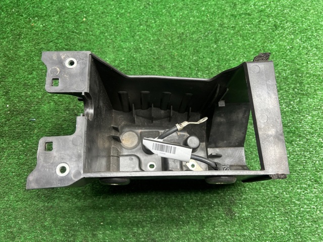 31479621 VOLVO Подставка аккумулятора купить в Сумы
