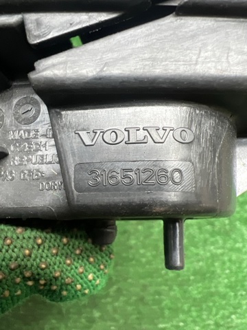 31651260 VOLVO Ручка открывания капота купить в Черновцы