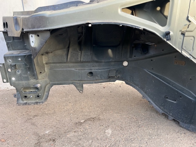 VOLVO 31672513 Арка крыла переднего левого в наличии Житомир