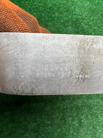 VOLVO 32139982 Кронштейн подушки (опоры) двигателя задней в наличии Николаев