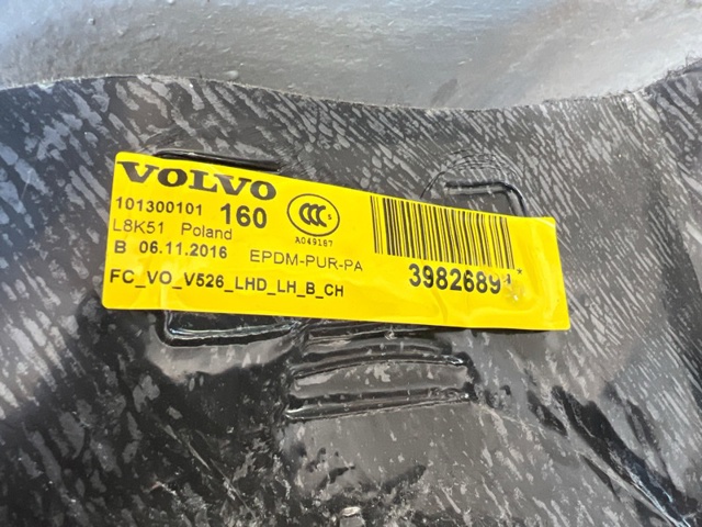 32216357 VOLVO Покрытие напольное салона, переднее купить в Днепр