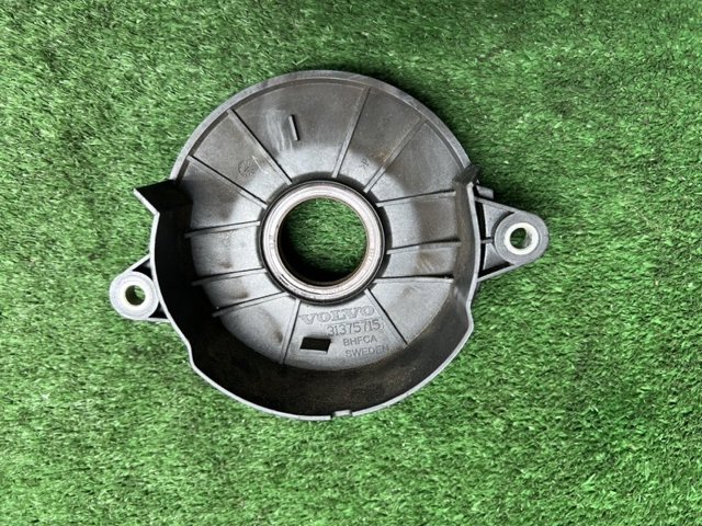VOLVO 32224651 Крышка мотора передняя в наличии Ужгород