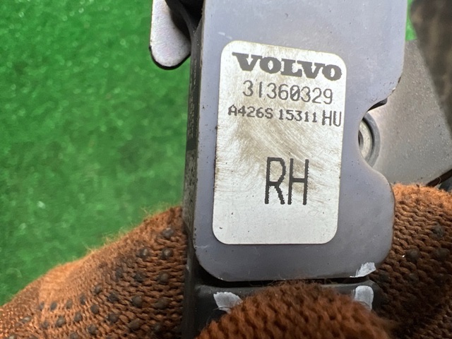 VOLVO 32246992 Датчик уровня положения кузова передний правый в наличии Одесса