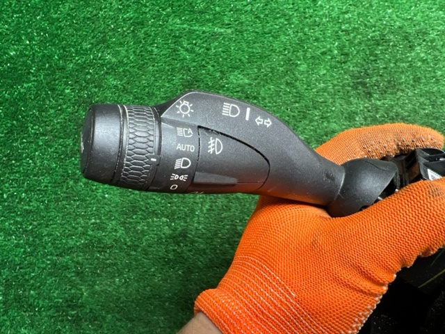 Переключатель подрулевой в сборе 32266885 VOLVO