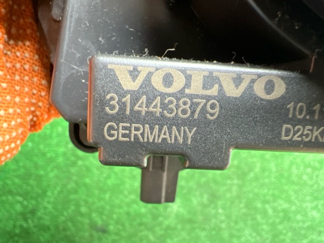 VOLVO 32266885 Подрулевой переключатель в наличии Ирпень
