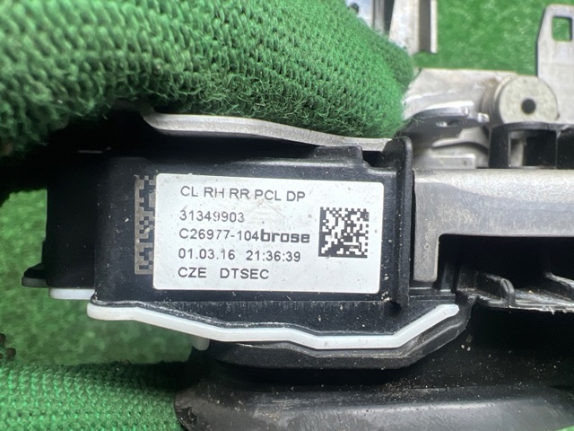 VOLVO 32310869 Замок двери задней правой в наличии Чернигов