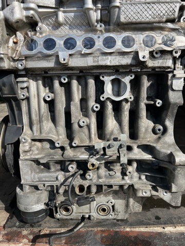 VOLVO 36012527 Двигатель в сборе в наличии Киев