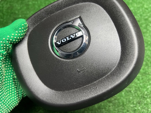VOLVO 39825805 Подушка безопасности (AIRBAG) водительская в наличии Житомир