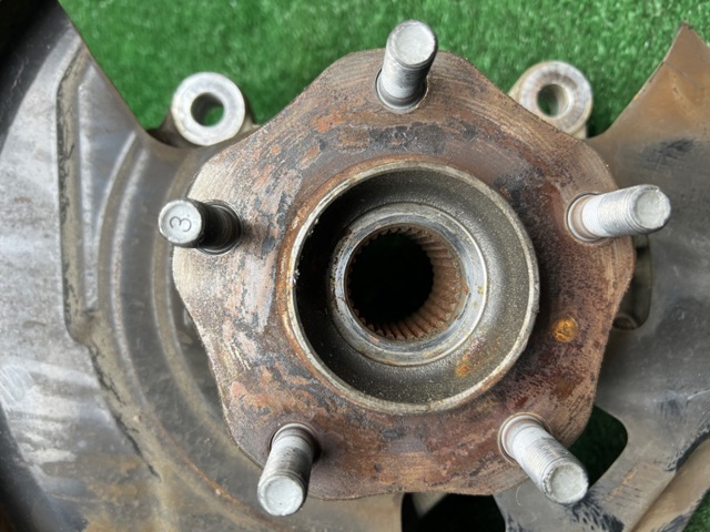 402023JA1A NISSAN Ступица передняя купить в Житомир